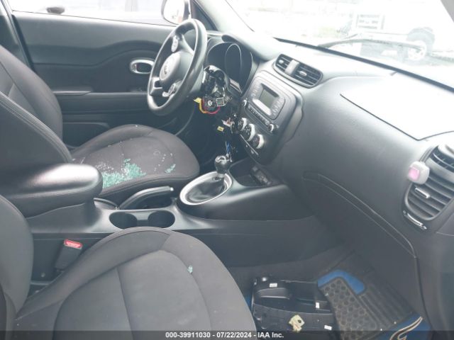 KNDJN2A26G7403211 KIA Soul