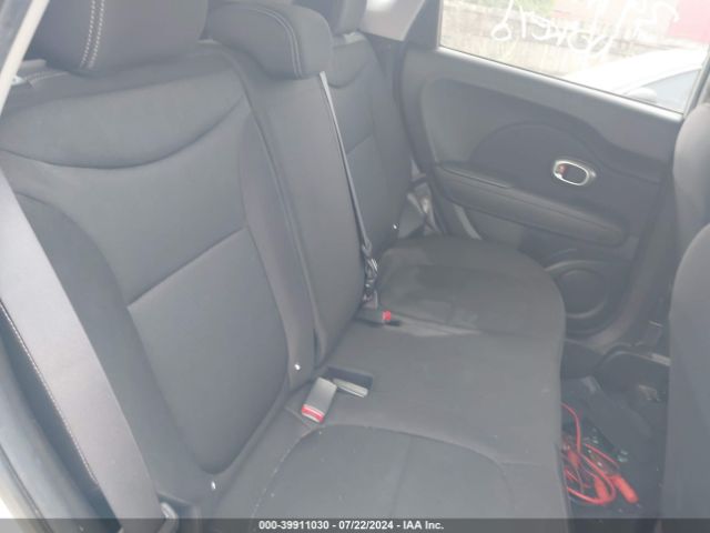 KNDJN2A26G7403211 KIA Soul