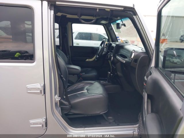 1C4BJWEGXGL323303 Jeep Wrangler Unlimited Sahara