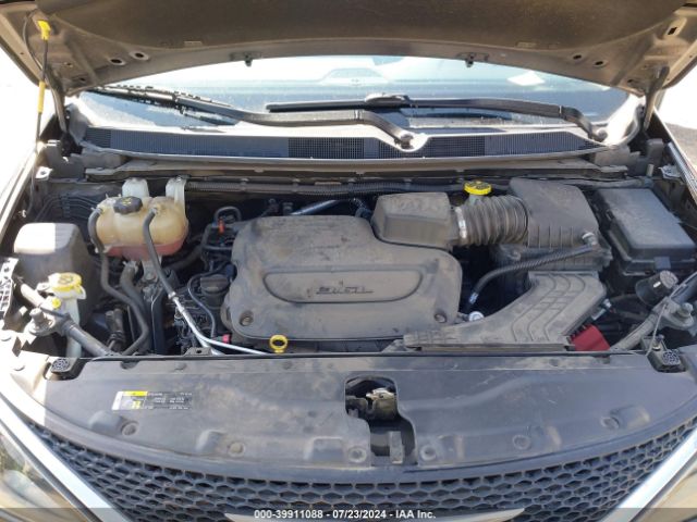 2C4RC1DG3LR171976 Chrysler Voyager Lxi