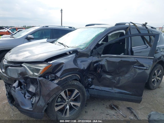 Toyota Rav4 Xle 2018 2T3RFREV1JW763477 Image 6