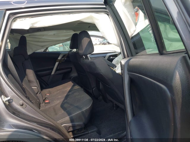 Toyota Rav4 Xle 2018 2T3RFREV1JW763477 Image 8