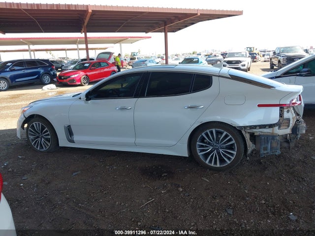 KIA Stinger Premium 2018 KNAE25LA6J6012327 Image 14