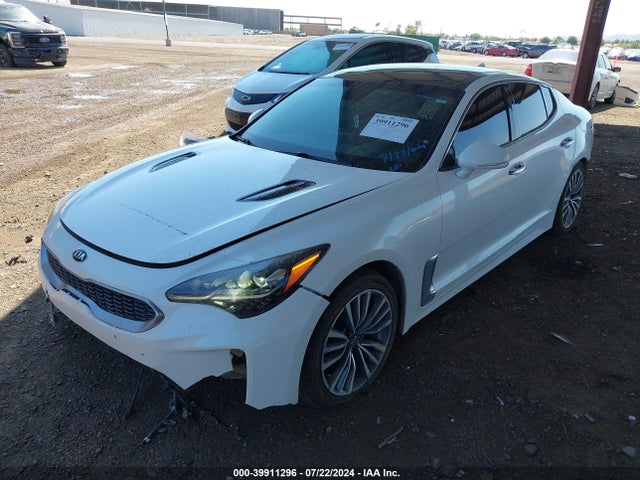 KIA Stinger Premium 2018 KNAE25LA6J6012327 Image 2