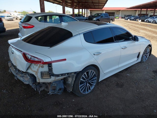 KIA Stinger Premium 2018 KNAE25LA6J6012327 Image 4
