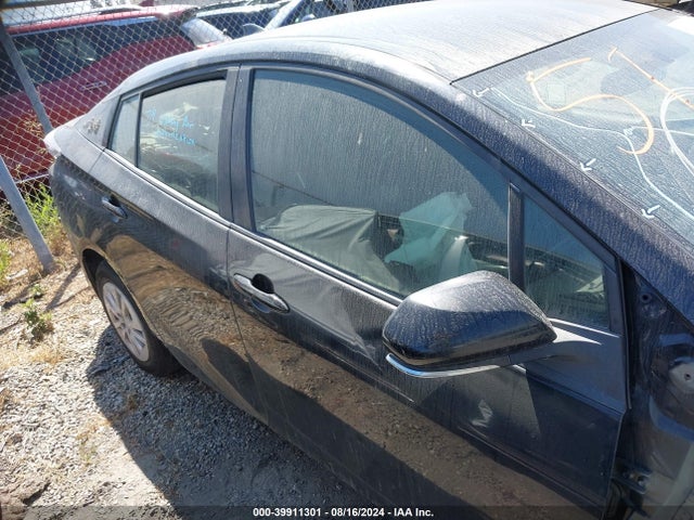 Toyota Prius Two 2016 JTDKBRFUXG3514478 Image 14