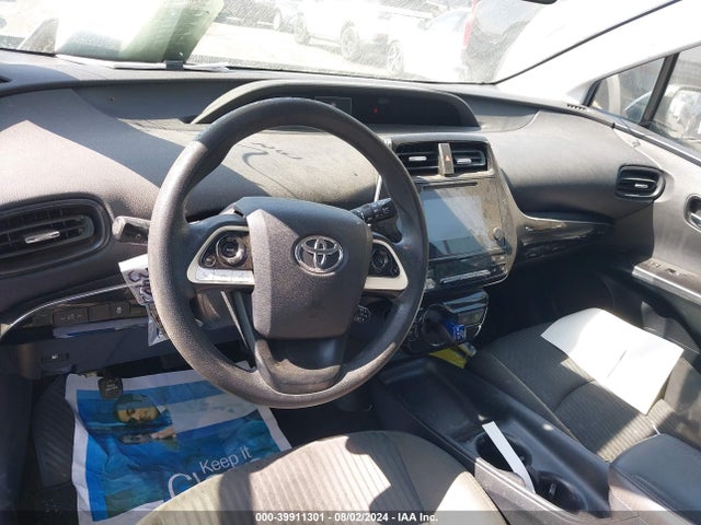 Toyota Prius Two 2016 JTDKBRFUXG3514478 Image 20
