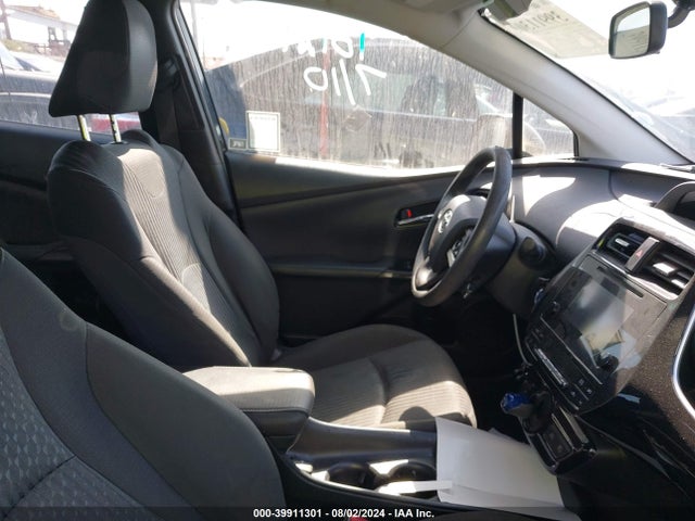 Toyota Prius Two 2016 JTDKBRFUXG3514478 Image 5