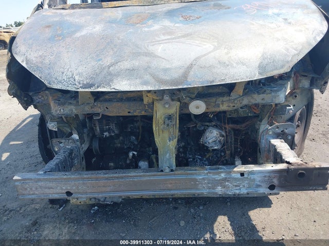 3N6CM0KN5HK709552 Nissan 2017