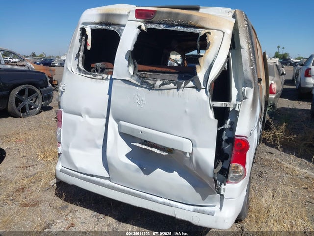 3N6CM0KN5HK709552 Nissan 2017
