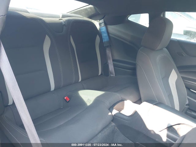 Chevrolet Camaro 1lt 2016 1G1FB1RS1G0177576 Image 8