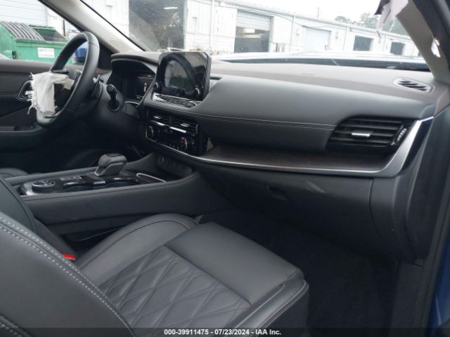 JN8BT3DD0NW270207 Nissan Rogue Platinum Intelligent Awd