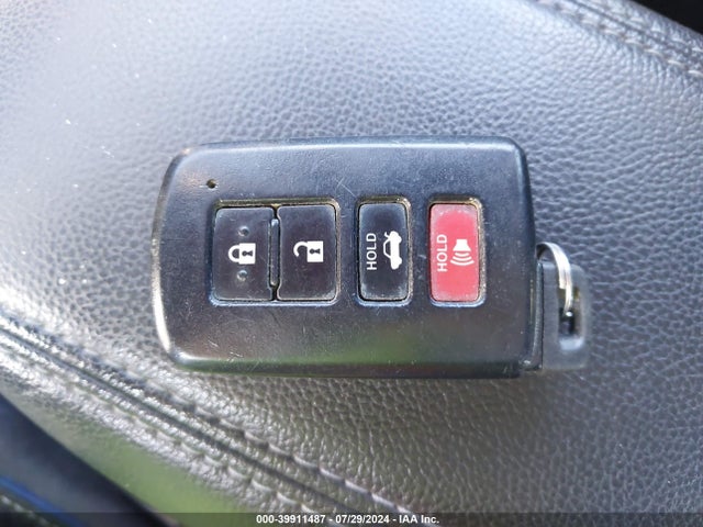 Toyota COROLLA SE 2017 5YFBURHE6HP654181 Image 11