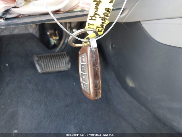 Hyundai ELANTRA SE 2017 5NPD84LF9HH074100 Image 11
