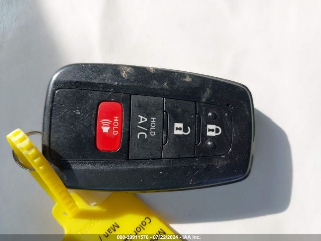 JTDKAMFP6M3165718 Toyota Prius Prime Xle