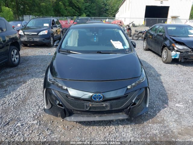JTDKAMFP6M3165718 Toyota Prius Prime Xle