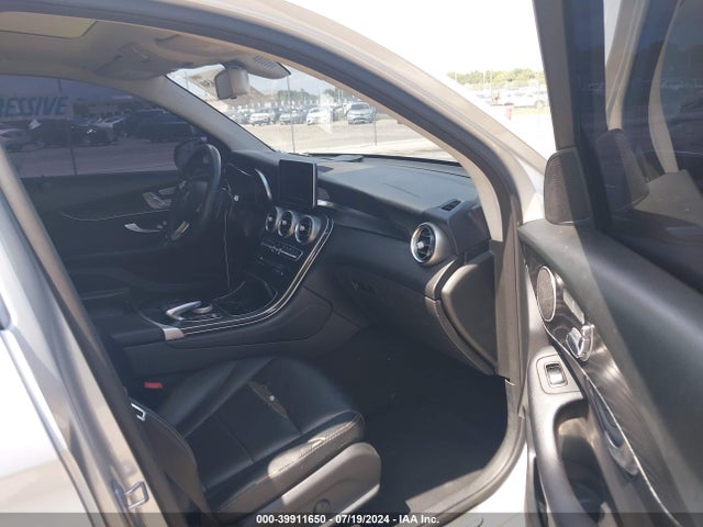 WDC0G4KB2GF087743 Mercedes-Benz Glc 300 4matic