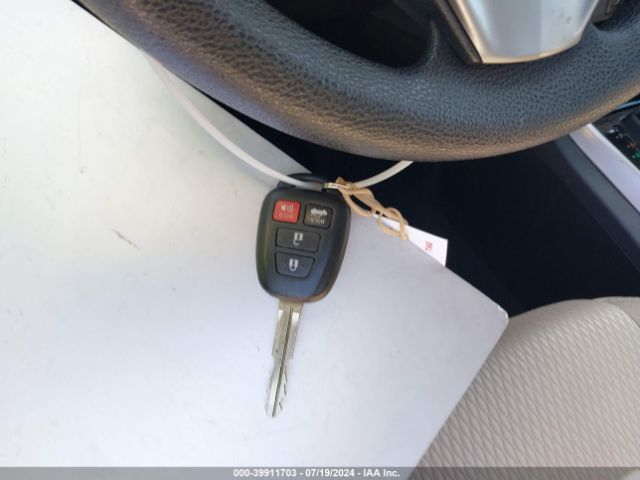 5YFBURHE2FP228629 Toyota Corolla Le Plus