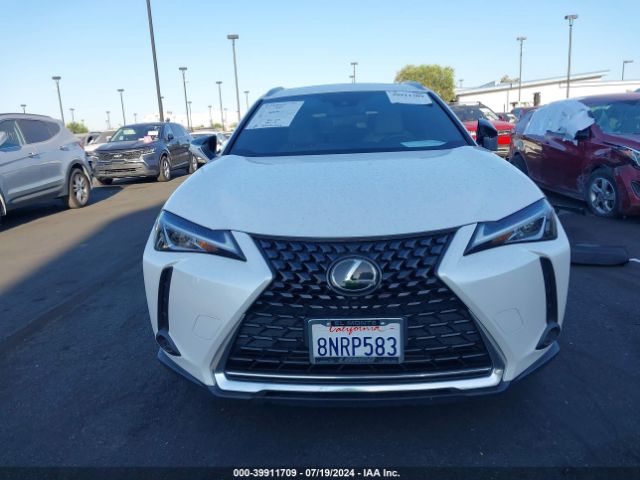 JTHY3JBH3K2013950 Lexus UX 200