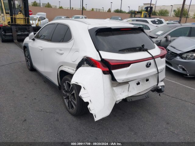 JTHY3JBH3K2013950 Lexus UX 200