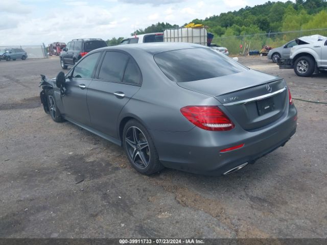 WDDZF4JB3JA368882 Mercedes-Benz E 300