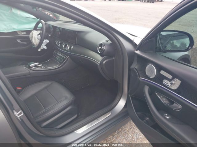 WDDZF4JB3JA368882 Mercedes-Benz E 300
