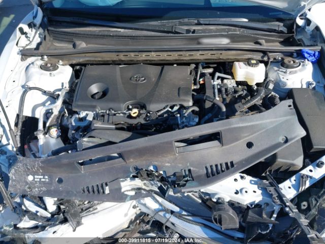 4T1C31AK9RU063268 Toyota Camry Hybrid Le