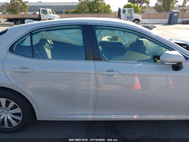 4T1C31AK9RU063268 Toyota Camry Hybrid Le
