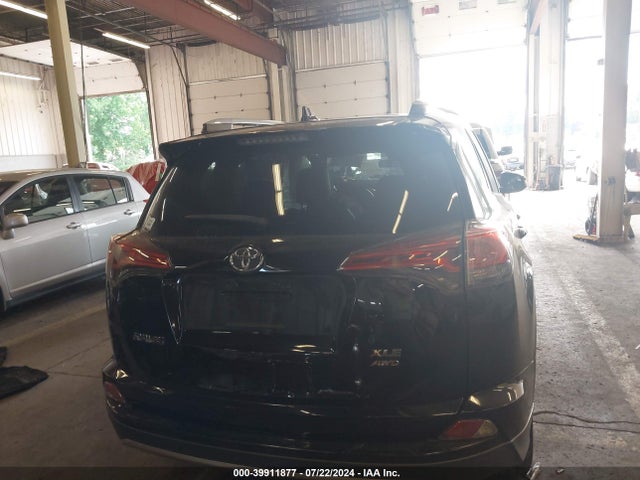 Toyota Rav4 Xle 2017 2T3RFREV5HW625564 Image 16