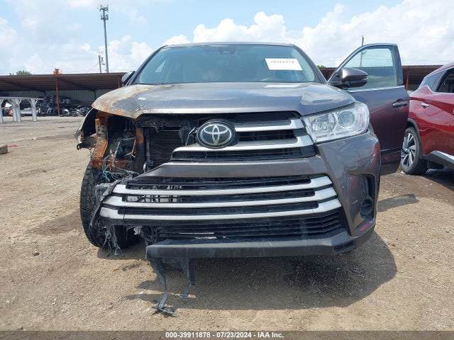 Toyota Highlander Le 2019 5TDZARFHXKS045114 Image 14