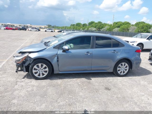 JTDEPMAE2MJ126461 Toyota COROLLA LE