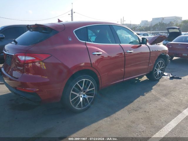 ZN661YUS4LX343700 Maserati Levante S Gransport