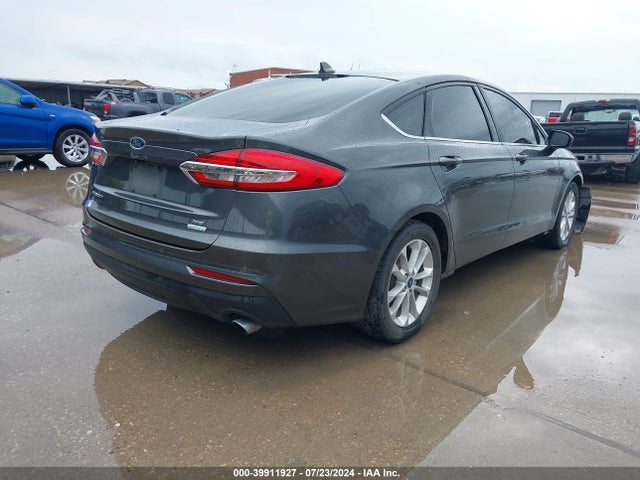 Ford FUSION SE 2019 3FA6P0HD2KR272569 Image 4