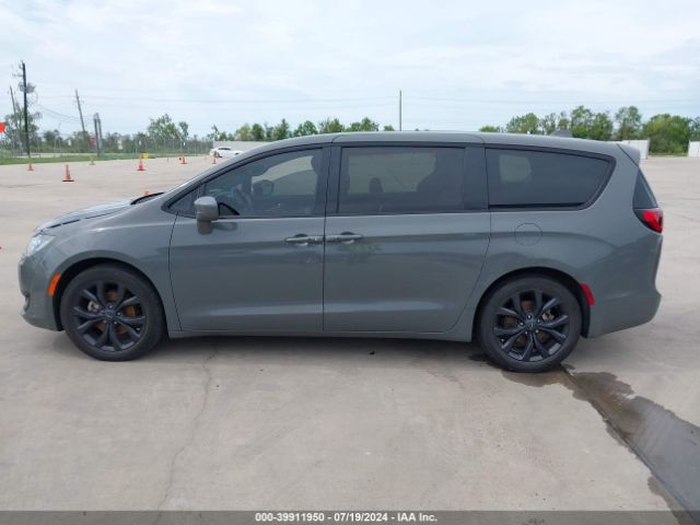 2C4RC1FG0LR258649 Chrysler Pacifica Touring