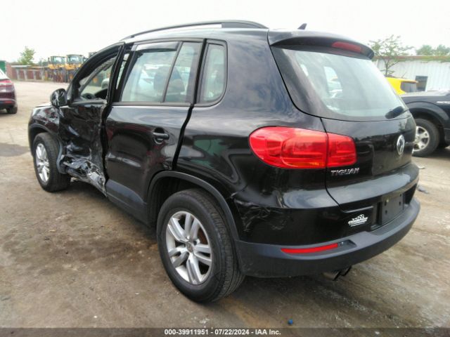 WVGBV7AXXFW509397 Volkswagen TIGUAN S