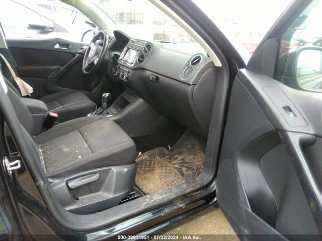 WVGBV7AXXFW509397 Volkswagen TIGUAN S