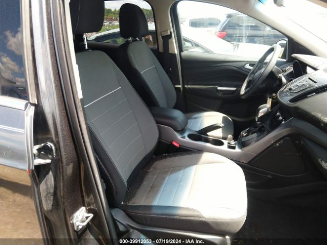 1FMCU0G77FUB27913 Ford ESCAPE SE