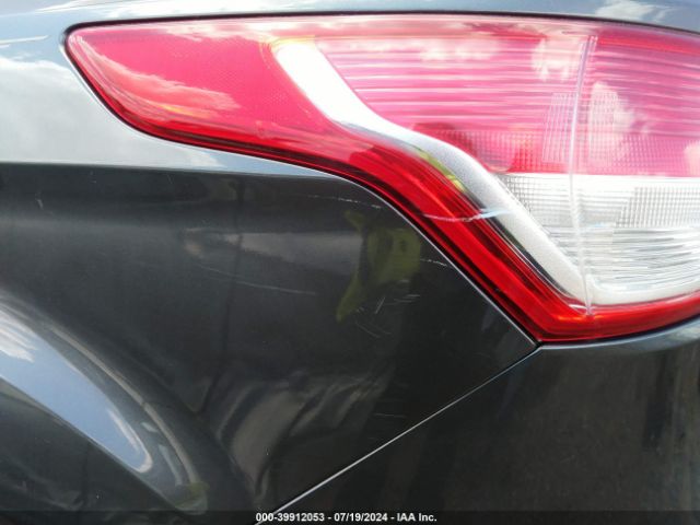 1FMCU0G77FUB27913 Ford ESCAPE SE