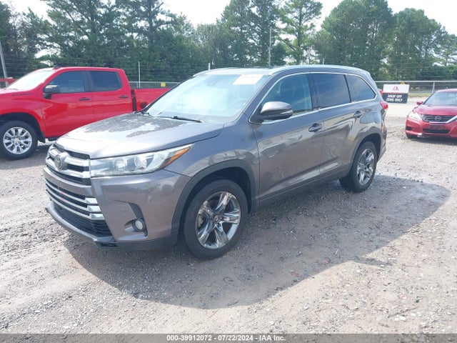 Toyota Highlander Limited Platinum 2018 5TDYZRFH2JS255094 Image 2