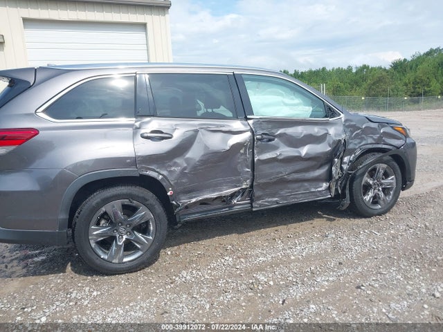 Toyota Highlander Limited Platinum 2018 5TDYZRFH2JS255094 Image 6