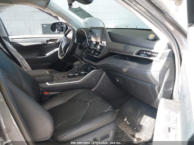 Toyota Highlander Xle 2021 5TDHZRBH8MS541641 Image 5