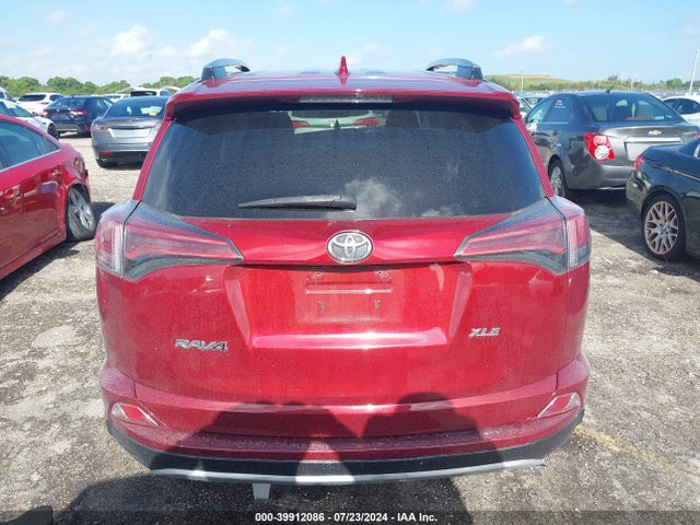 Toyota Rav4 Xle 2018 2T3WFREV2JW495820 Image 16