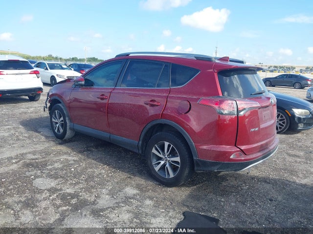 Toyota Rav4 Xle 2018 2T3WFREV2JW495820 Image 3