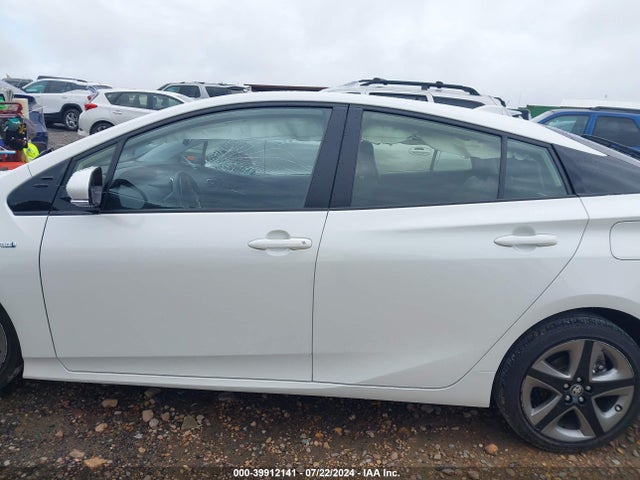 JTDKARFU0K3091566 Toyota Prius Limited