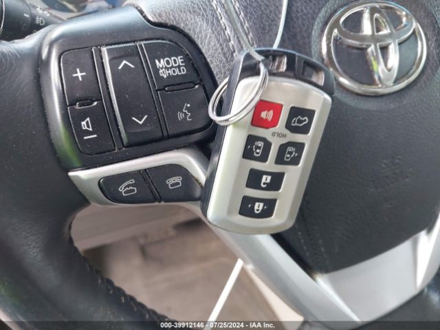5TDYK3DC6GS750528 Toyota Sienna Xle Premium 8 Passenger