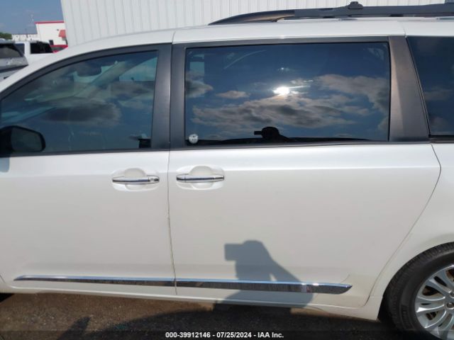 5TDYK3DC6GS750528 Toyota Sienna Xle Premium 8 Passenger