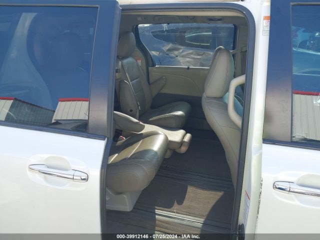 5TDYK3DC6GS750528 Toyota Sienna Xle Premium 8 Passenger