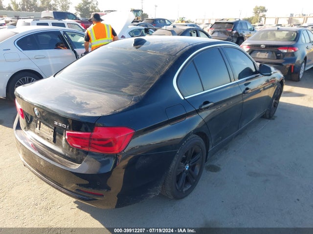 BMW 330I 2018 WBA8B9G56JNU98256 Image 4