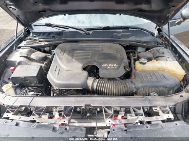 2C3CDZAG7JH132725 Dodge Challenger Sxt Plus