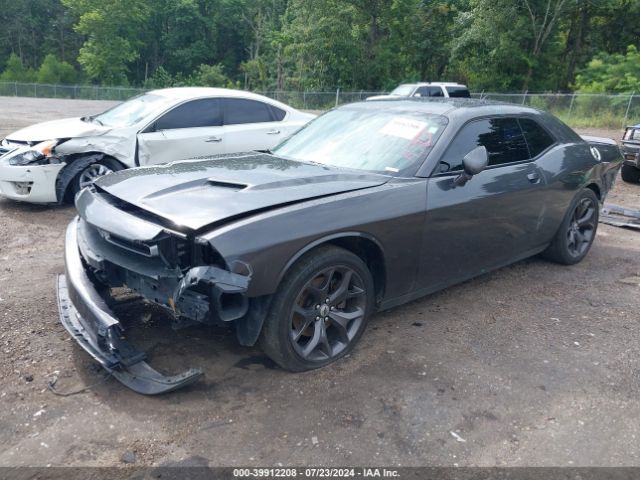 2C3CDZAG7JH132725 Dodge Challenger Sxt Plus